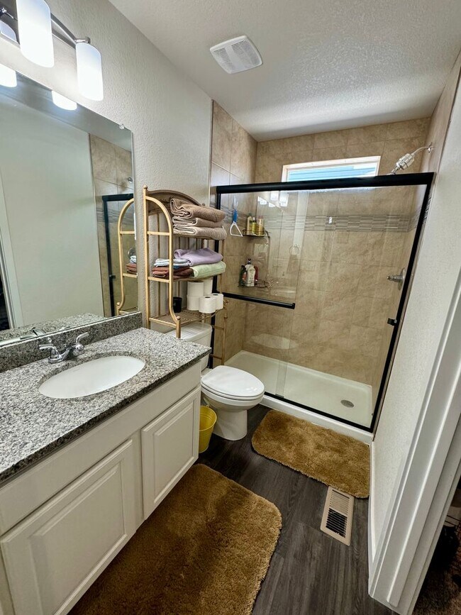 Building Photo - Like New 3 bedroom home in Banning Lewis