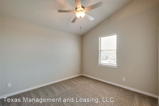 Building Photo - 714 Fallow Dr