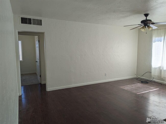 Building Photo - 1710 S 11th Ave