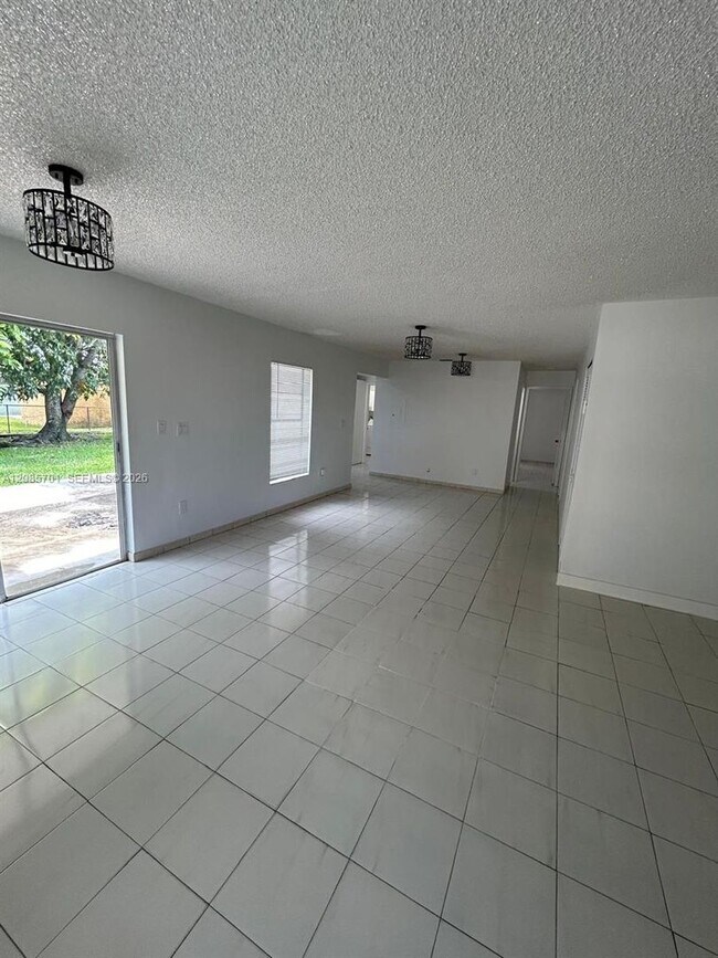 Building Photo - 15710 SW 304th St