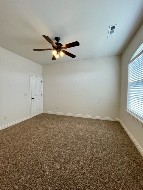 Building Photo - 4502 SW Swinton Dr