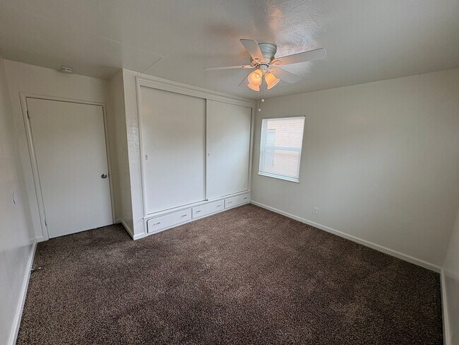 Building Photo - Charming Home for Rent Available Now!