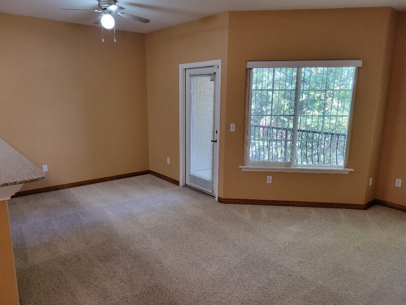 Building Photo - 4200 E Commerce Way