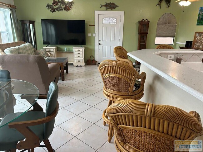 Building Photo - 1342 Harbor Island Dr