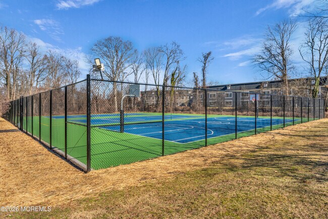 Building Photo - 21 Dawn Ct