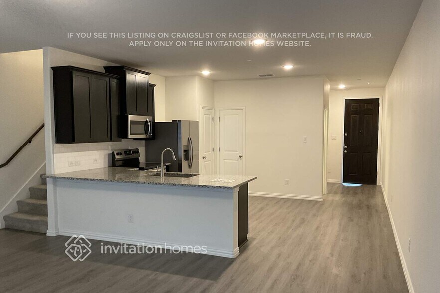 Building Photo - 742 Bonnet Trl
