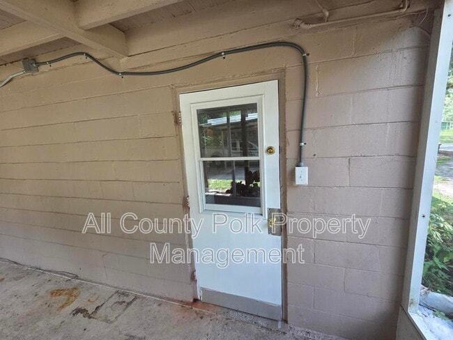 Building Photo - 103 Colonial Dr