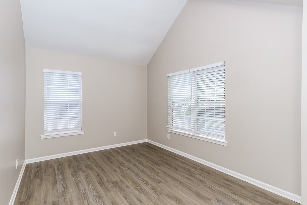 Building Photo - 517 N Fairfield Dr