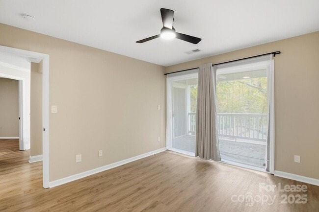 Building Photo - 2500 Cranbrook Ln