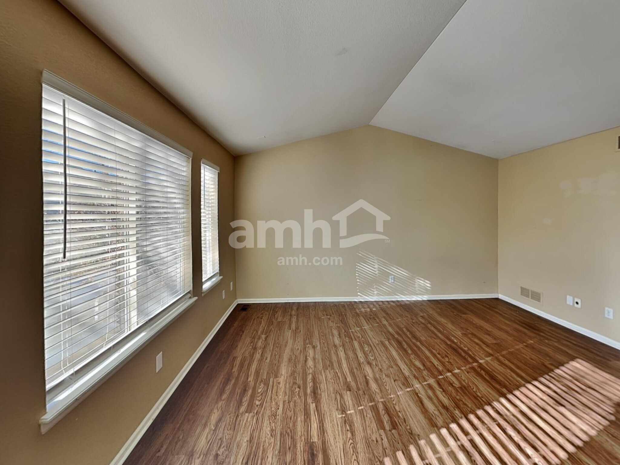 Building Photo - 1463 S Haleyville Cir