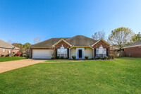 Building Photo - Gorgeous 3 Bedroom Home in Brandon, MS