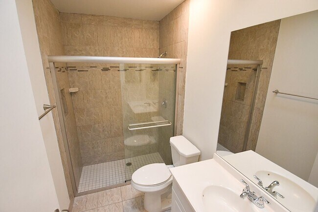 Building Photo - 1905 NW 9th St