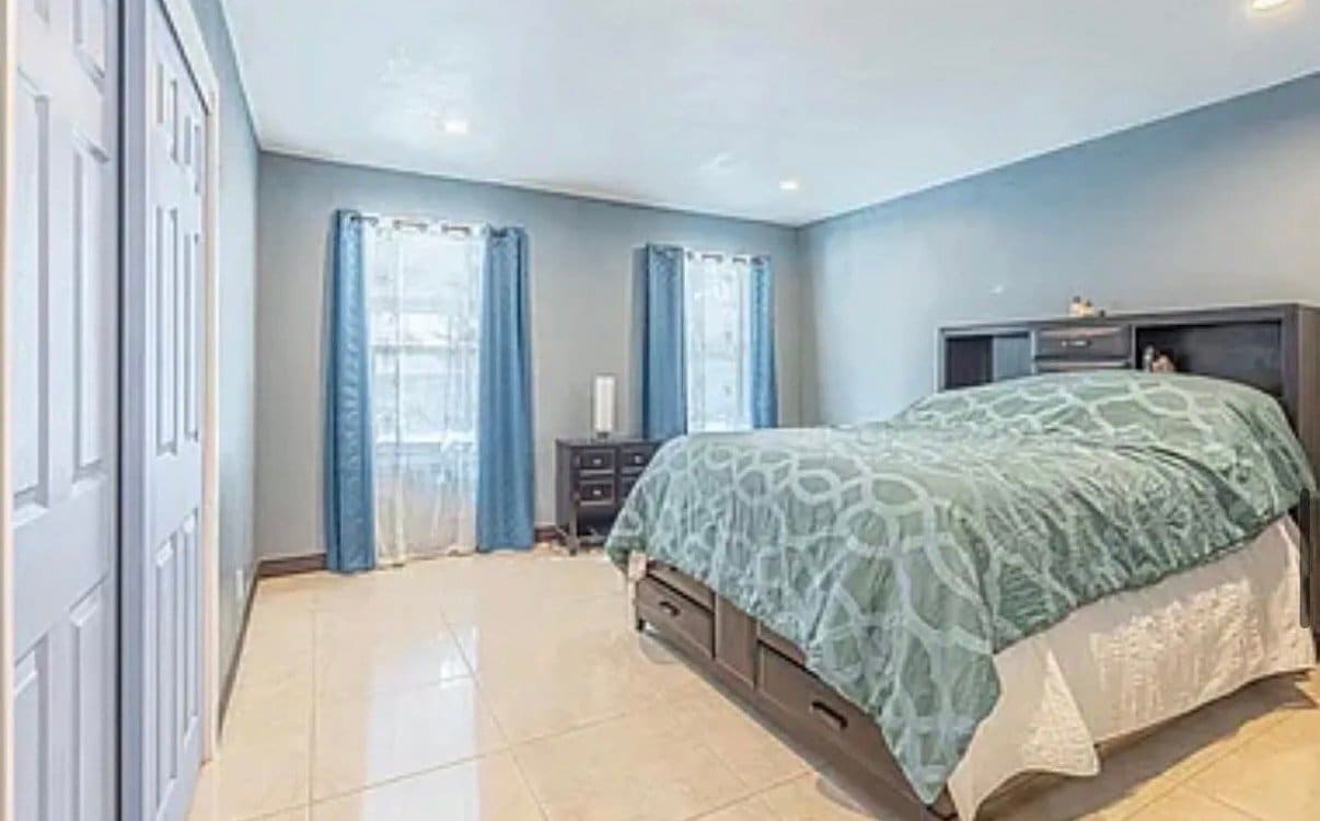 Building Photo - 33656 Tradepost Rd