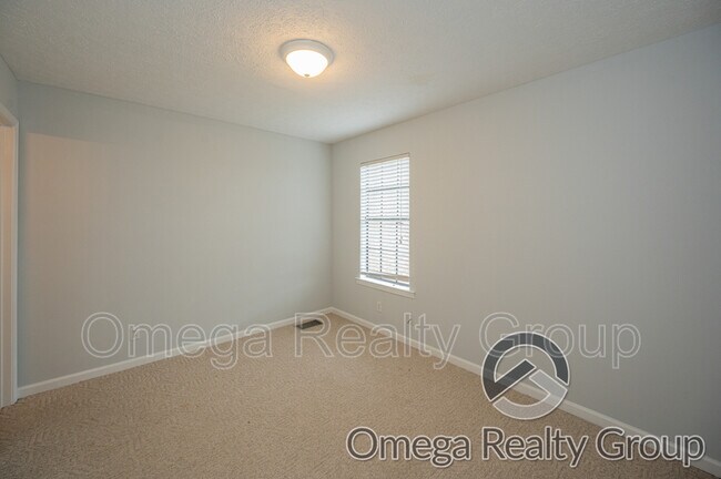 Building Photo - 6616 E Aberdeen Dr