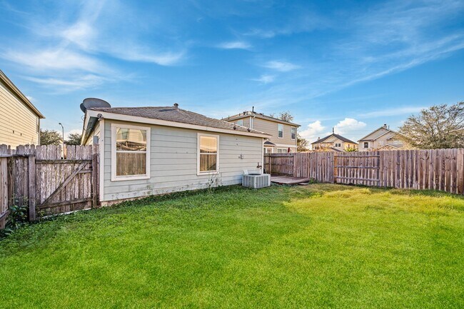 Building Photo - 20758 Cypress Crescent Ln