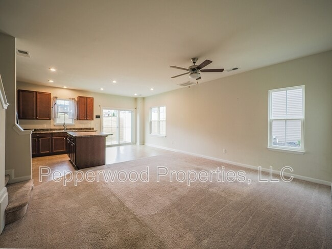 Building Photo - 411 Triple Crown Way