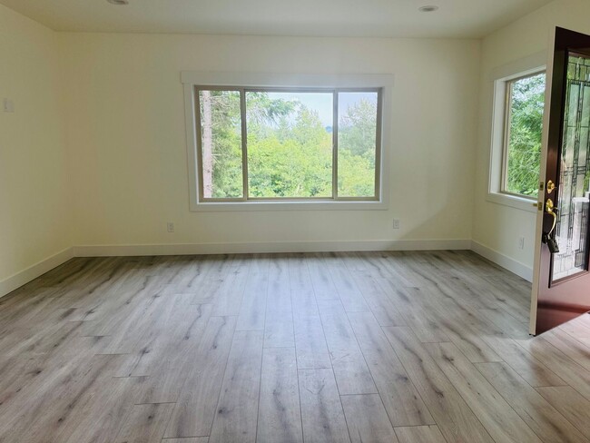 Building Photo - BRAND NEW 1 bedroom, 1 bath in Eaglemont