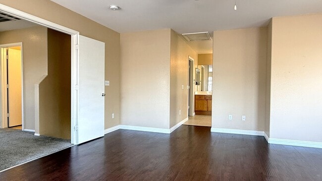 Building Photo - 174 Duck Hollow Ave