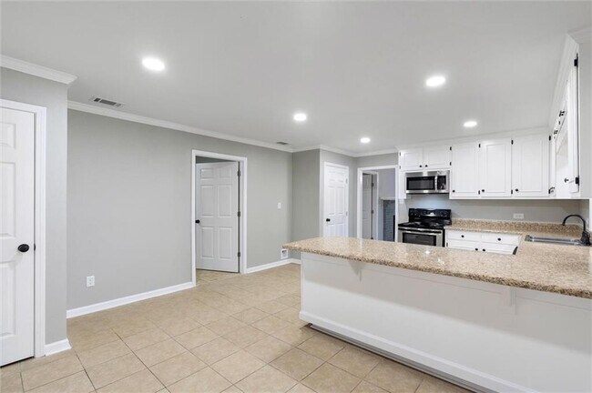 Building Photo - 3572 Leroy Stevens Rd