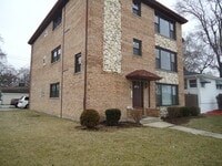 Building Photo - 9701 Ridgeland Ave