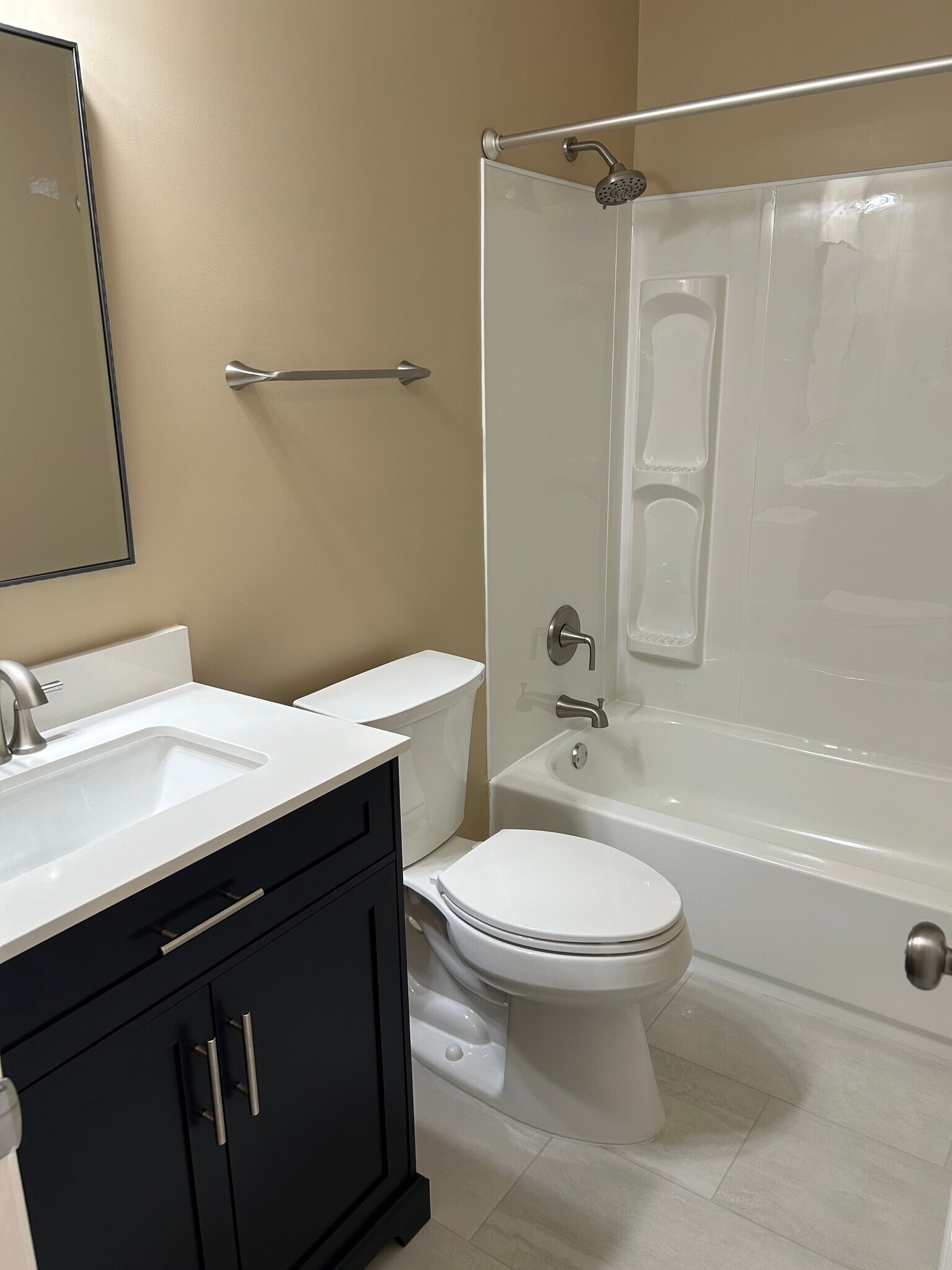 Building Photo - 13 Inwood Terrace