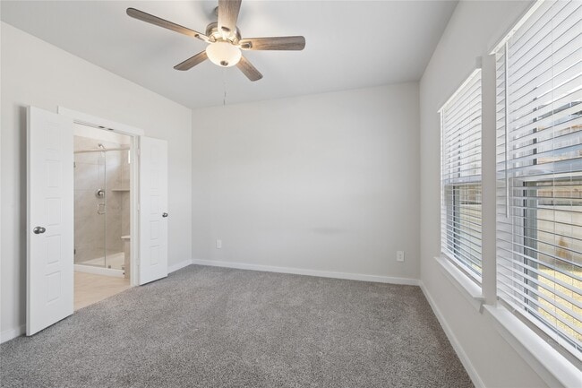 Building Photo - 1722 Cayden Oak Ln
