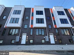 Building Photo - 1636 Cambridge St