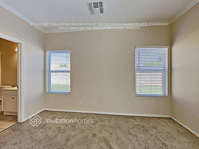 Building Photo - 8124 E Osage Ave
