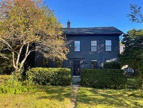 Building Photo - Charming 5-Bedroom 3.5 bath Home for Rent ...