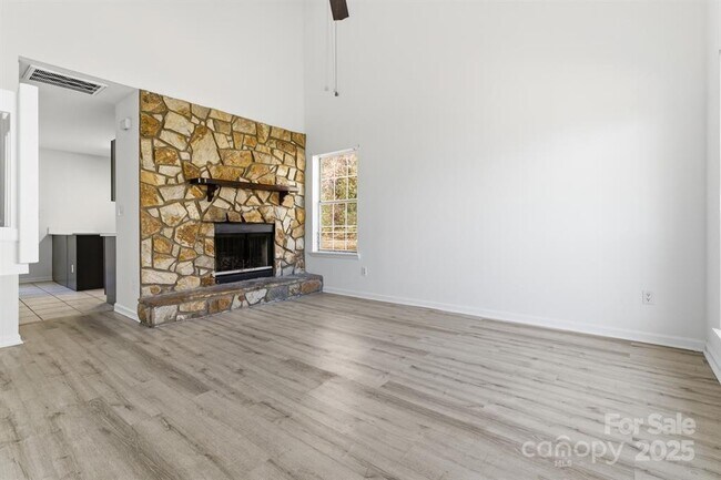 Building Photo - 6113 Windsor Gate Ln