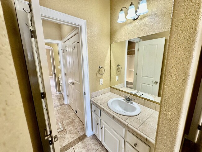 Building Photo - 2591 N Tragalger Dr.