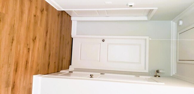 Building Photo - 447 Minnis Rd