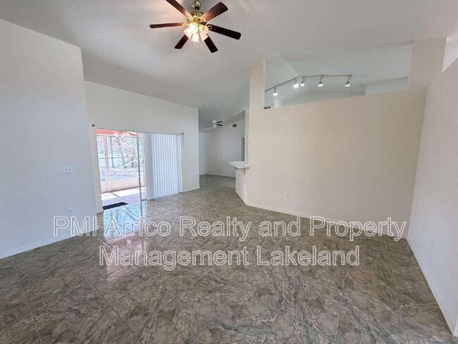 Building Photo - 5688 Fischer Dr