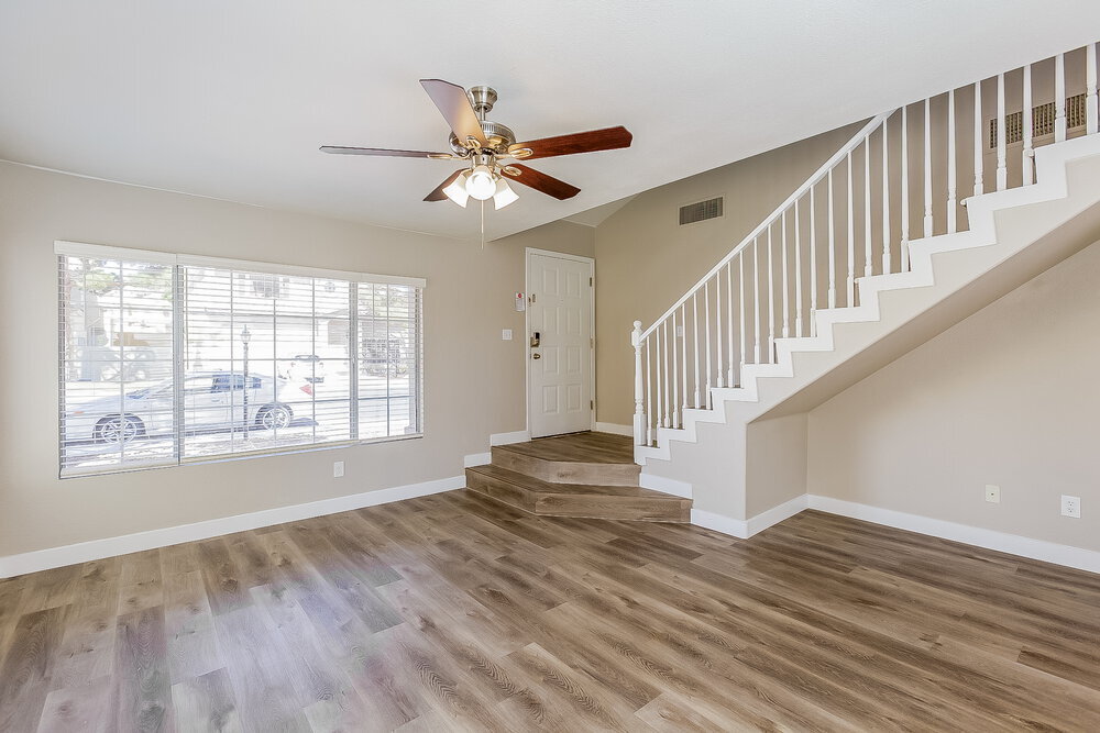 Building Photo - 3468 Blue Heather Dr