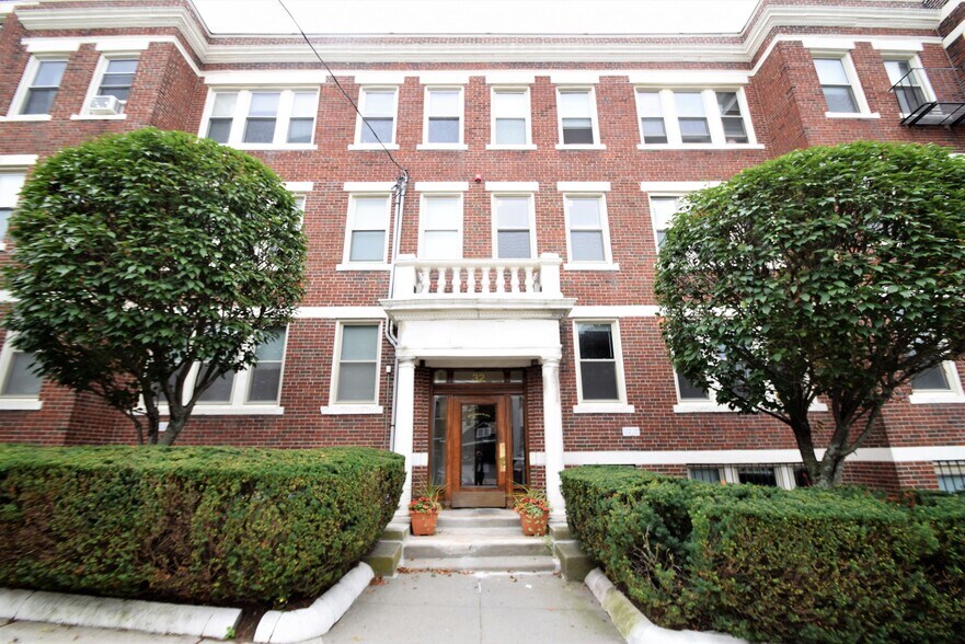 Building Photo - 32 Ransom Rd