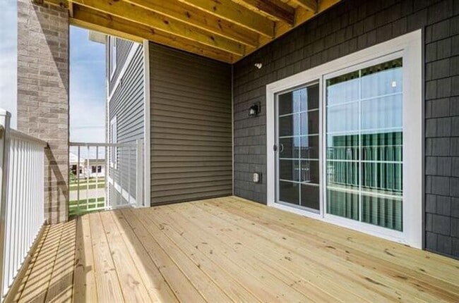 Building Photo - $1,285 | 1 Bedroom, 1 Bathroom Condo | ADA Compliant | No Pets | Available for Immediate Move In!