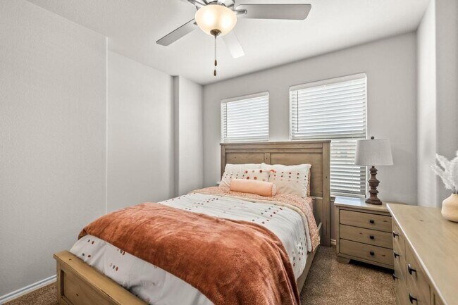 Building Photo - 1115 South St