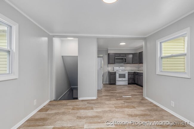 Building Photo - 3 Bed, 1 Bath House