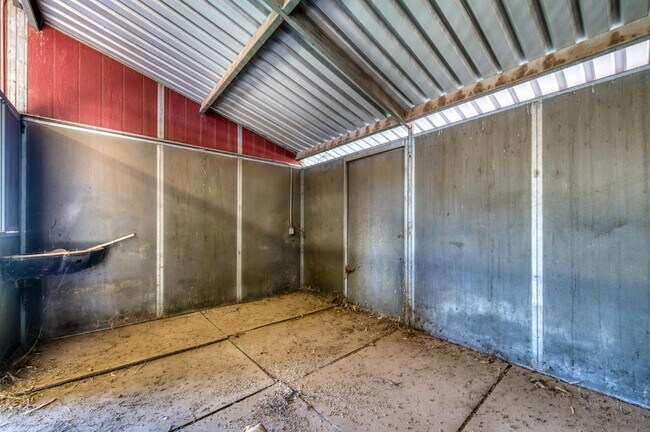 Building Photo - 4105 E Perrin Ave