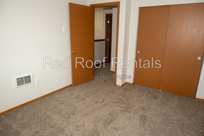 Building Photo - 242 174th St S