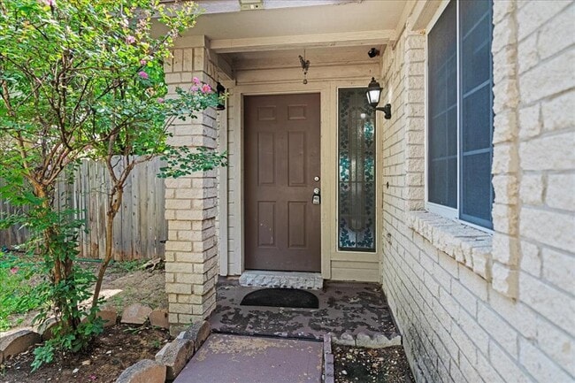 Building Photo - 1212 Shaun Dr