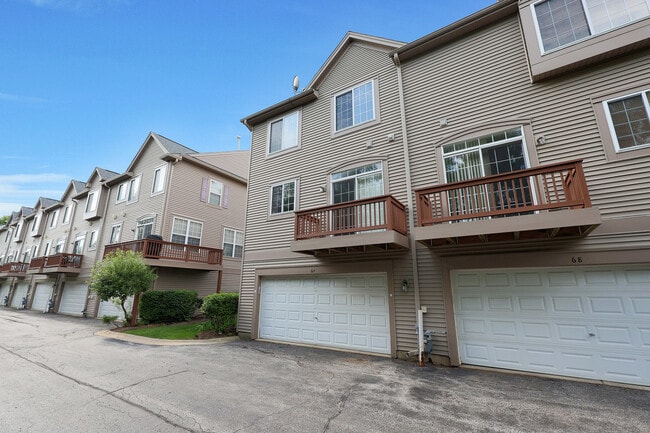 Building Photo - 64 Village Station Ln