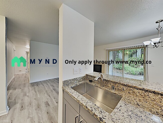 Building Photo - 9805 Avondale Rd NE