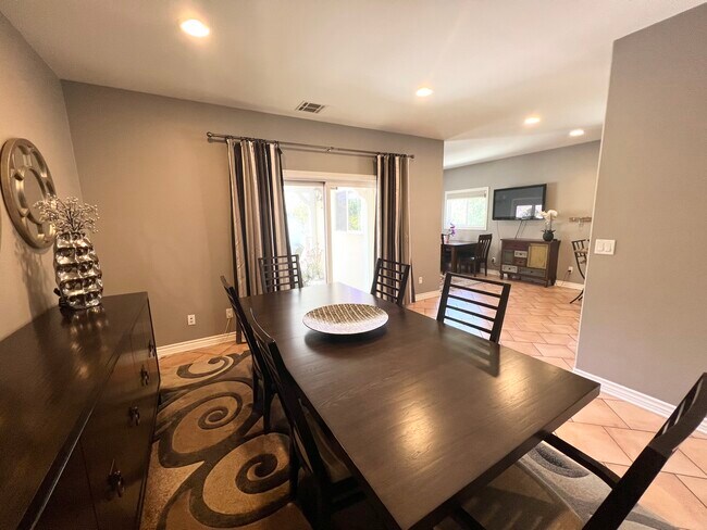 Dining Room - 6947 Jellico Ave