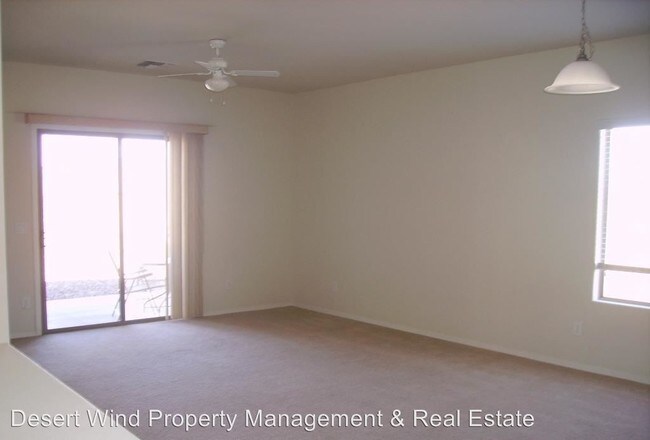 Building Photo - 2504 N Hudson Dr