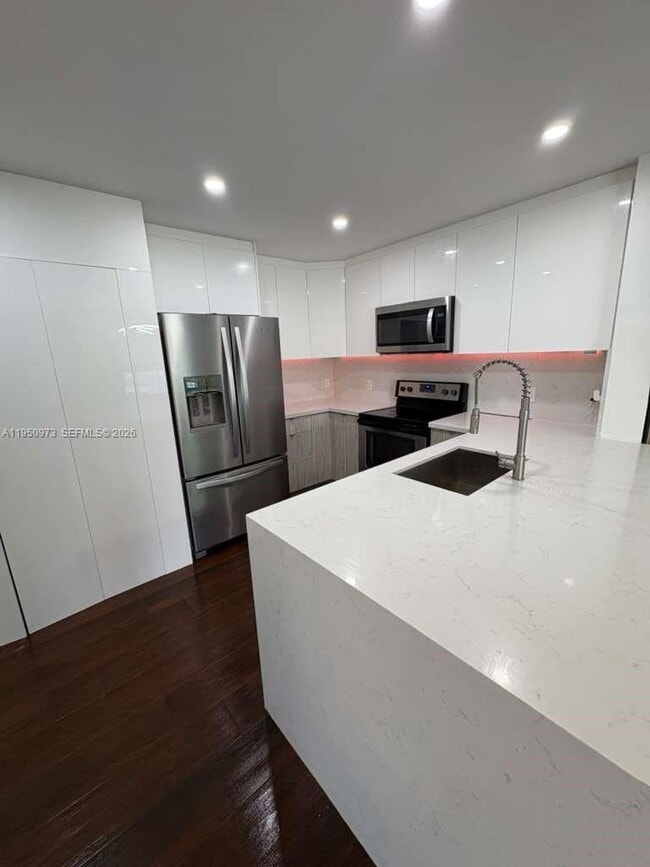 Building Photo - 5305 SW 126th Terrace