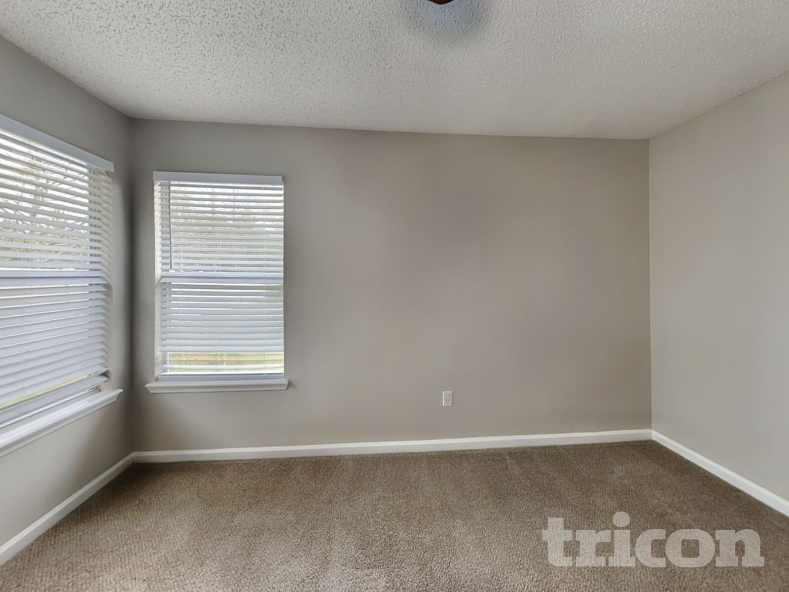 Building Photo - 3464 Brahma Bull Cir N