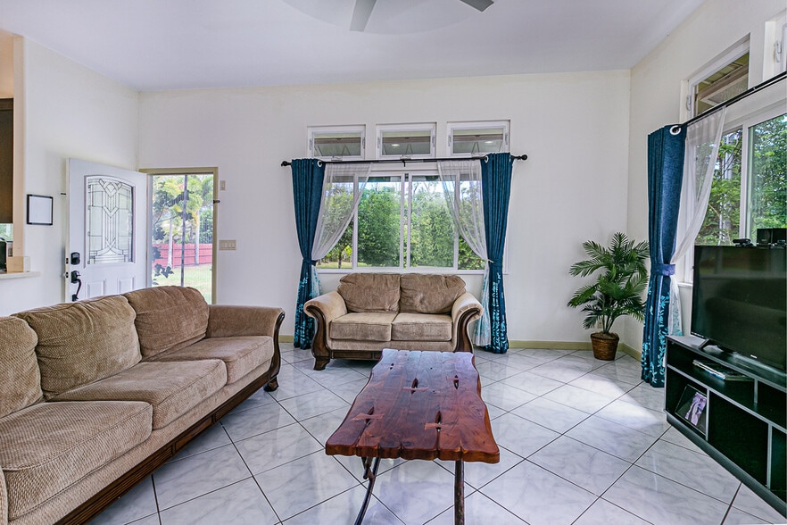 Living Room and front door - 15-1834 13th Ave