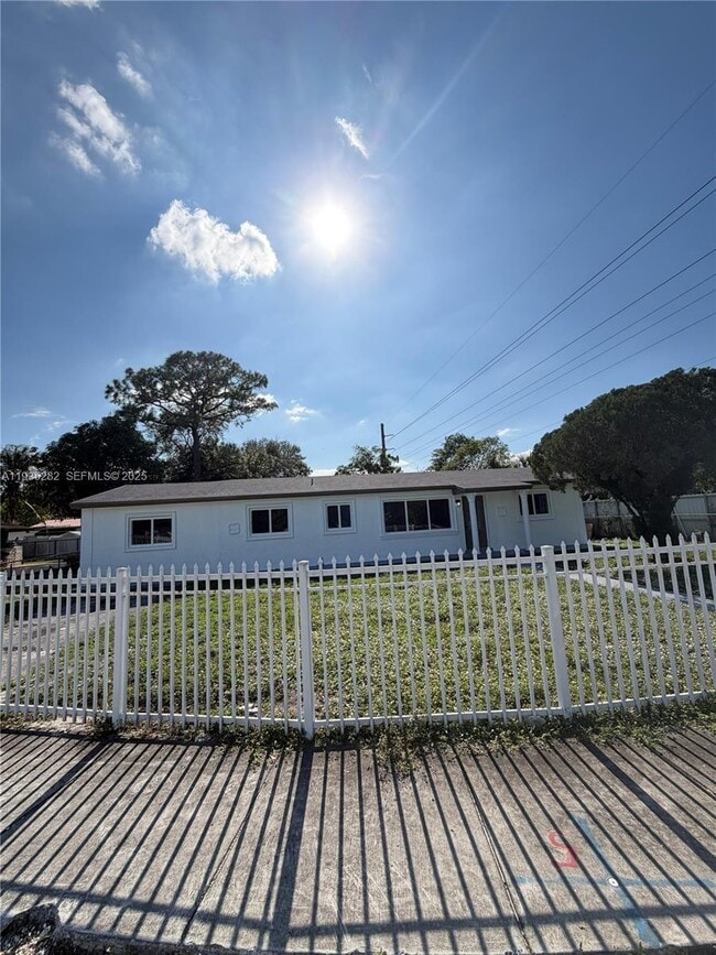 Building Photo - 3860 NW 208th St