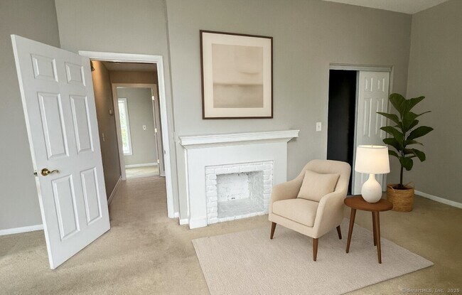 Building Photo - 300 Soundview Ave